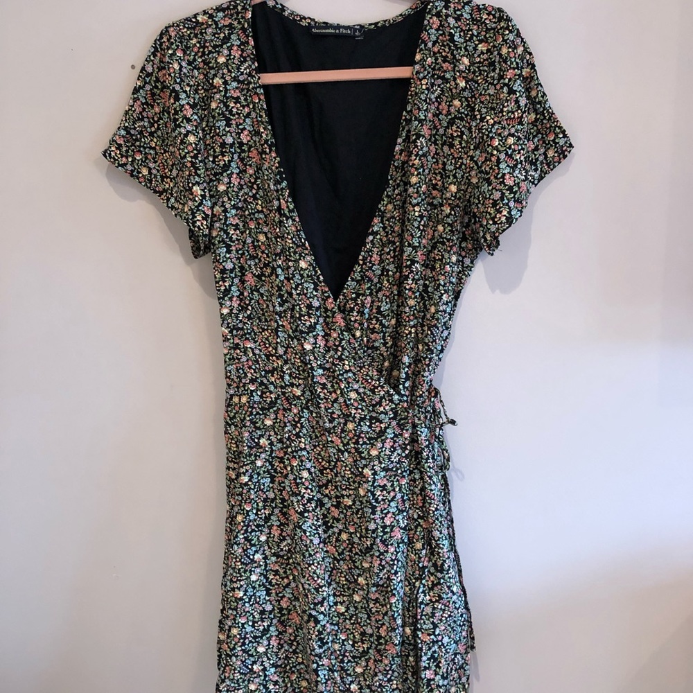 Abercrombie and Fitch flower-patterned wrap dress